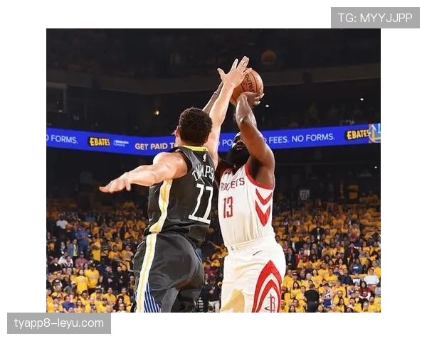 欧文无球跑动制造错位，高效输出改变进攻结构